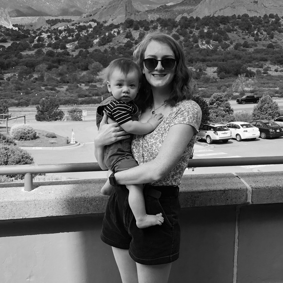 Meet your Posher, Alyssa - Picture 5 of 7